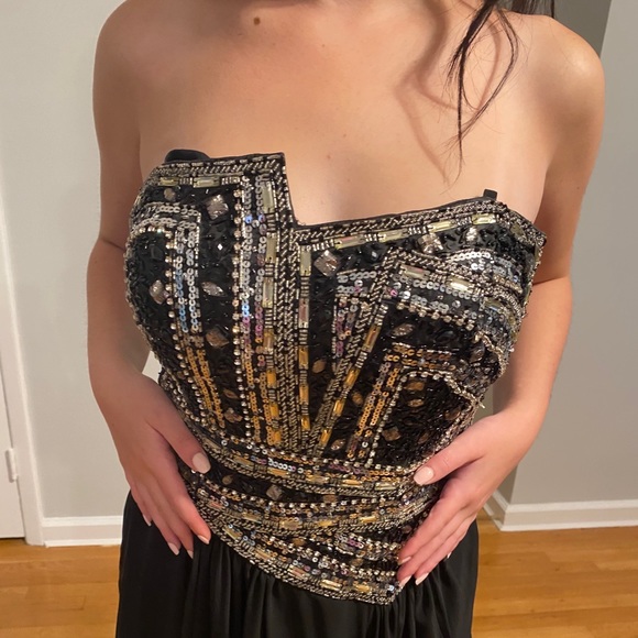 Terani Couture Gown - Picture 2 of 5